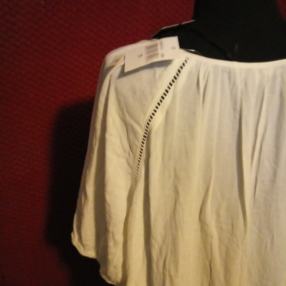 Living Doll Ivory Blouse - Picture 2 of 4